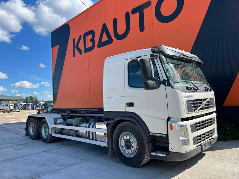 Volvo FM 420 6x4 HIAB 20 ton / L=5600 mm - Camión multibasculante: foto 4 Volvo FM 420 6x4 HIAB 20 ton / L=5600 mm - Camión multibasculante: foto 4