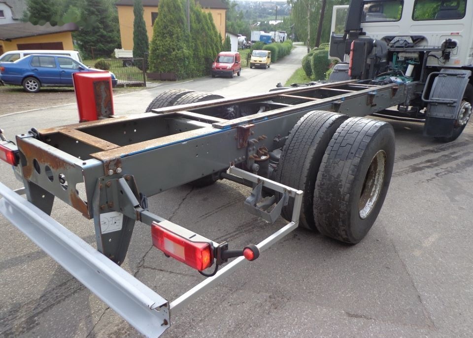 Camión chasis Volvo FL 19.250: foto 15