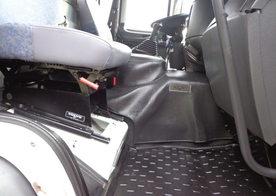 Camión chasis Volvo FL 19.250: foto 7