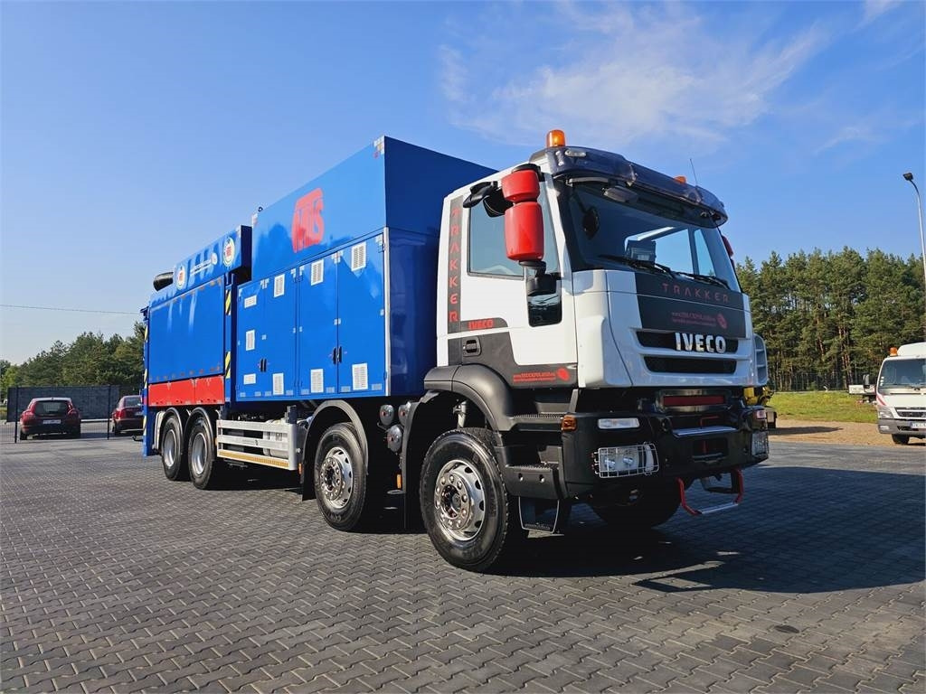 Iveco MTS 4 x TURBINE MTS 4 x TURBINE Saugbagger vacuum  - Limpieza de alcantarillado: foto 2 Iveco MTS 4 x TURBINE MTS 4 x TURBINE Saugbagger vacuum  - Limpieza de alcantarillado: foto 2