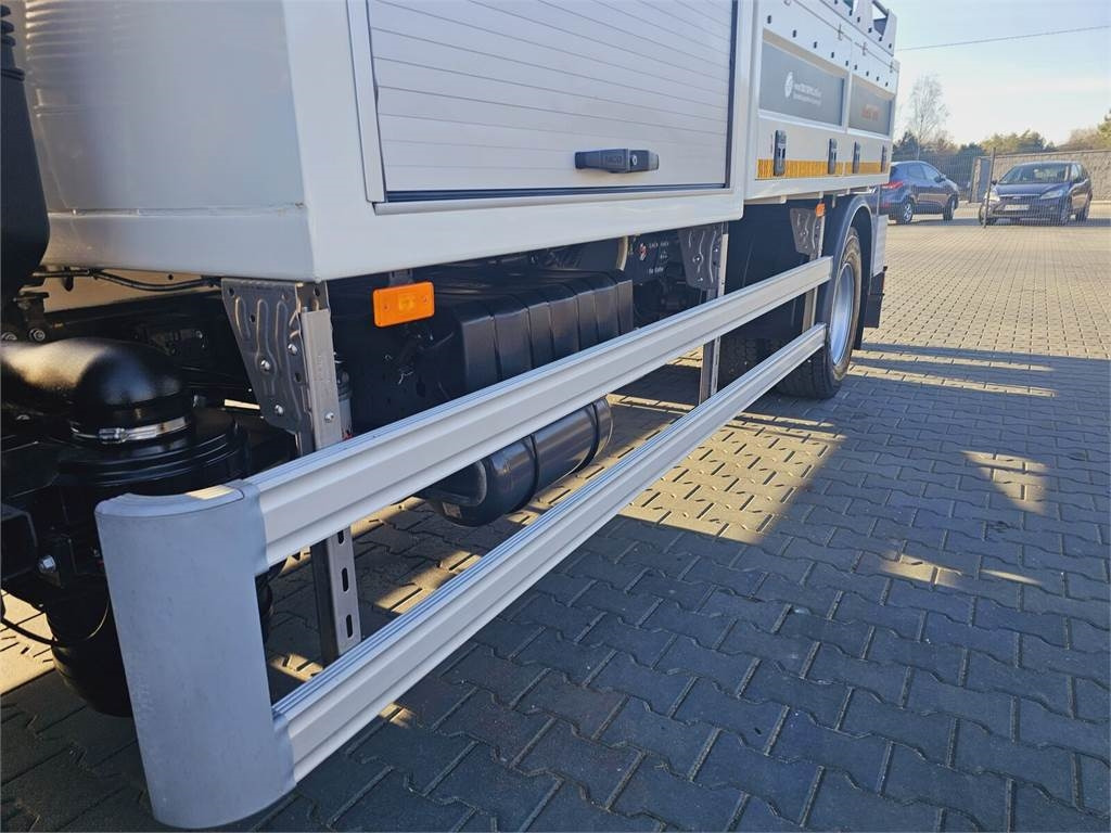 Limpieza de alcantarillado Renault GAMA KANRO KOMBI 5000 WUKO FOR CHANNEL CLEANING: foto 10