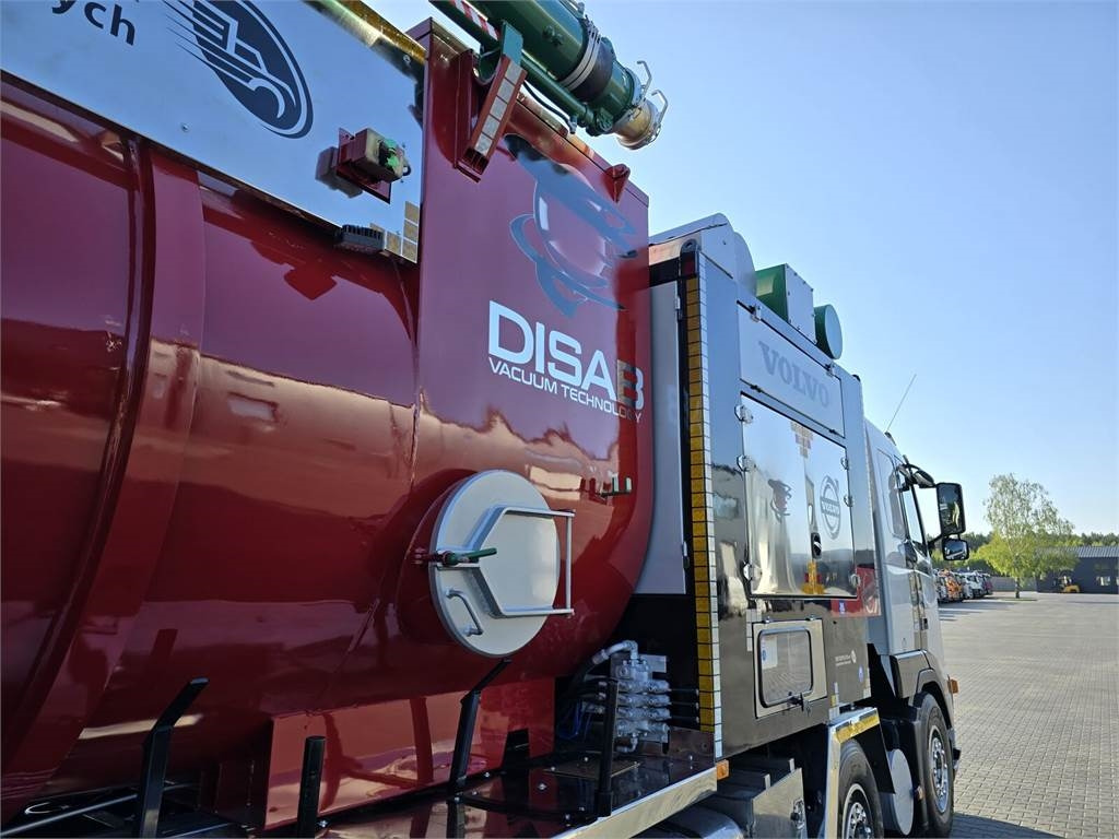 Limpieza de alcantarillado Volvo Disab Centurion vacuum suction loader: foto 17
