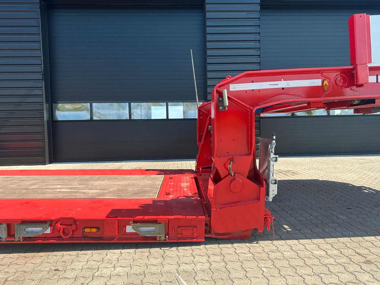Faymonville Megamax 2 achs tiefbett / Neu Lackiert Faymonville Megamax 2 achs tiefbett / Neu Lackiert - Semirremolque góndola rebajadas: foto 4 Faymonville Megamax 2 achs tiefbett / Neu Lackiert Faymonville Megamax 2 achs tiefbett / Neu Lackiert - Semirremolque góndola rebajadas: foto 4