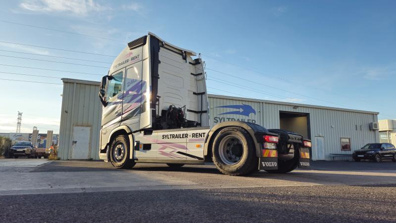 Volvo FH 500 Globetrotter XXL (Location / Rent) - Cabeza tractora: foto 2 Volvo FH 500 Globetrotter XXL (Location / Rent) - Cabeza tractora: foto 2
