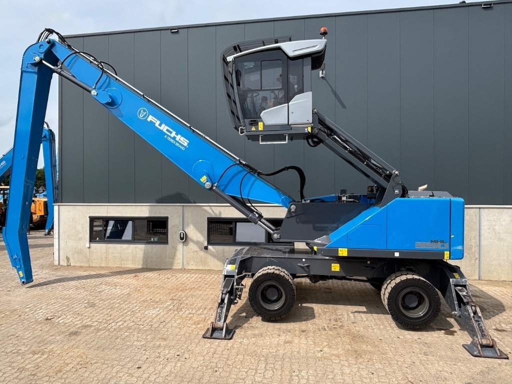 Fuchs MHL 350 F - Manipulador de materiales: foto 1 Fuchs MHL 350 F - Manipulador de materiales: foto 1
