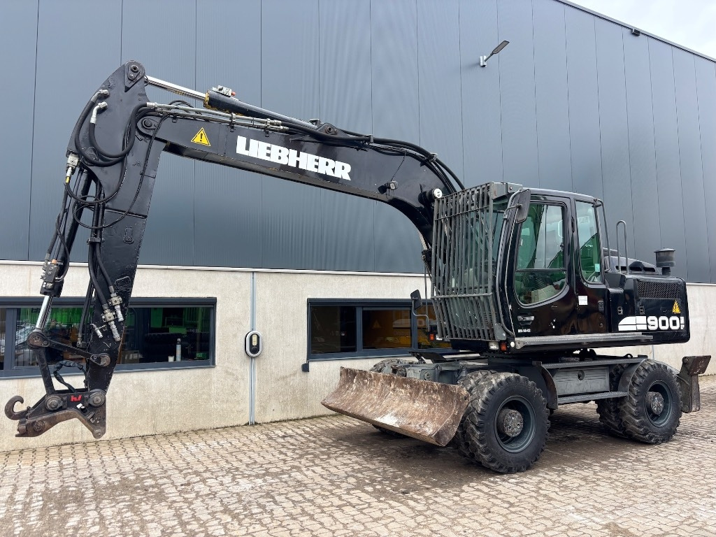 Liebherr A 900 C - A900 - A 904 C - Excavadora de ruedas: foto 1 Liebherr A 900 C - A900 - A 904 C - Excavadora de ruedas: foto 1