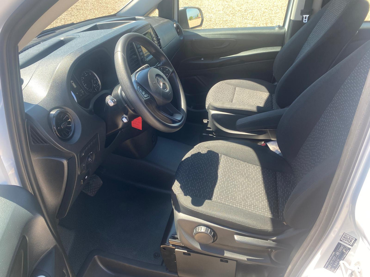 Furgoneta de pasajeros MERCEDES-BENZ Vito Tourer 114 CDI 136 Long Pro 9G-Tronic 8 Places: foto 6