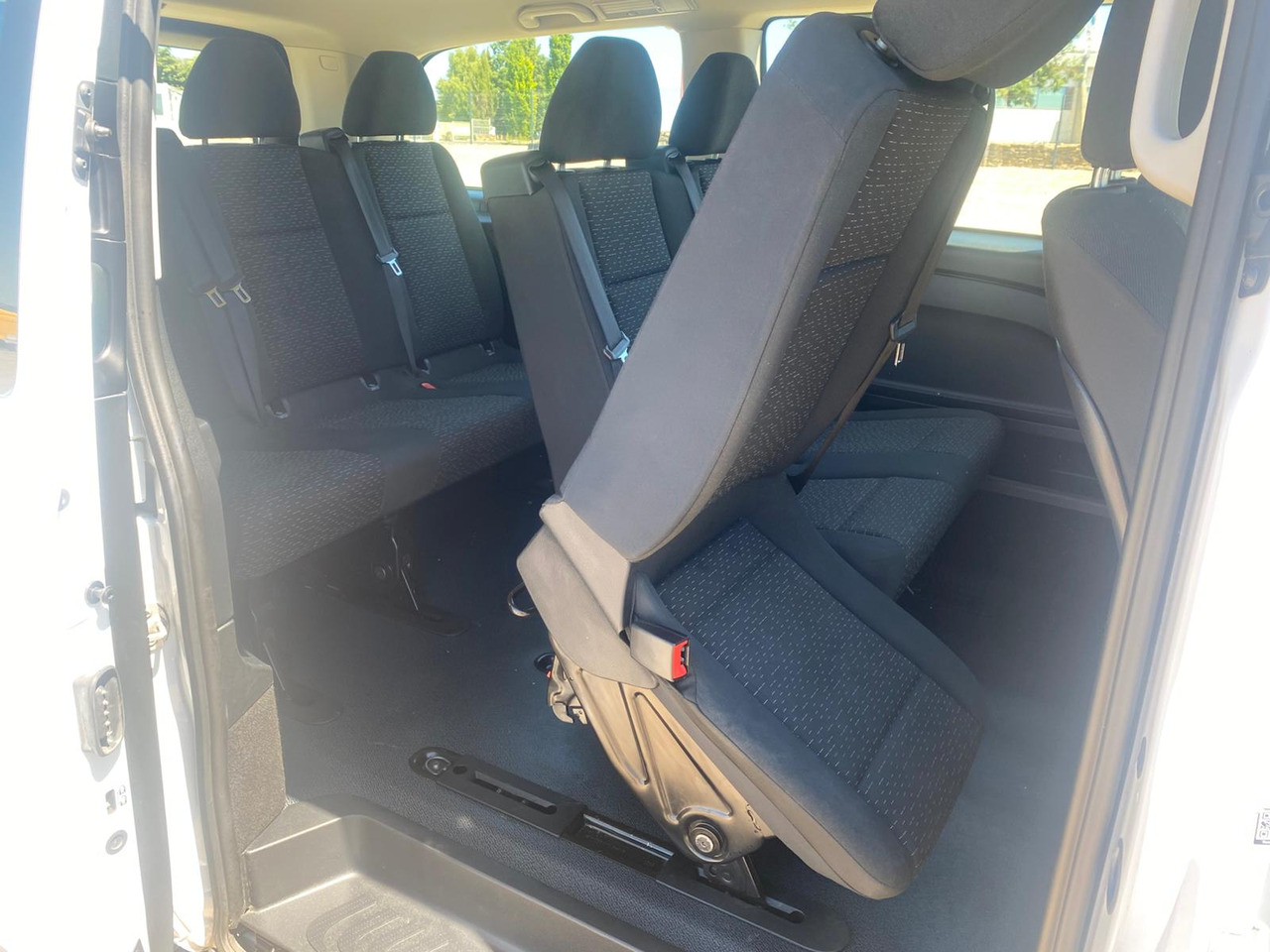 Furgoneta de pasajeros MERCEDES-BENZ Vito Tourer 114 CDI 136 Long Pro 9G-Tronic 8 Places: foto 9