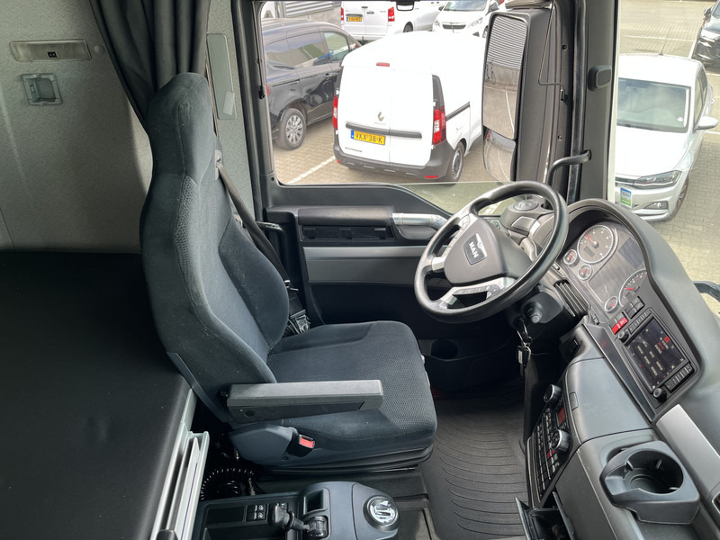 MAN TGX 18.440 XXL / 752 dkm / 2 Tanks / APK TUV 12-25 - Cabeza tractora: foto 3 MAN TGX 18.440 XXL / 752 dkm / 2 Tanks / APK TUV 12-25 - Cabeza tractora: foto 3