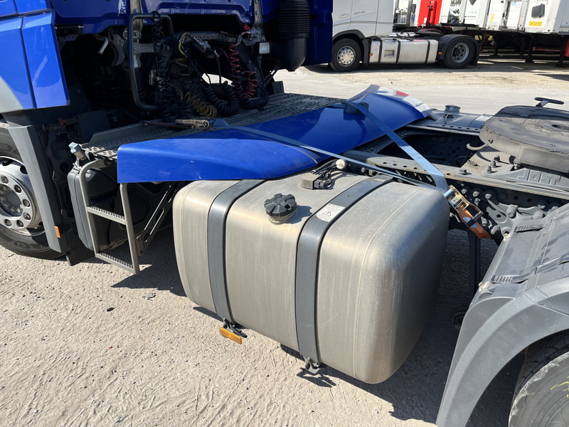 Cabeza tractora Mercedes-Benz Actros 1842 Streamspace / 937 dkm / 2 Tanks / NL Truck: foto 18