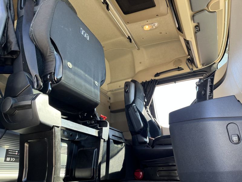 Cabeza tractora Mercedes-Benz Actros 1842 Streamspace / 937 dkm / 2 Tanks / NL Truck: foto 9
