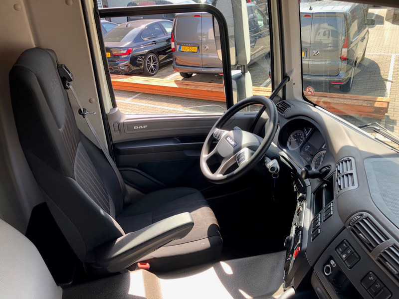 DAF CF 260 FA / Carrier Koeler / Chereau Frigo Box / Laadklep / APK TUV 09-26 - Camión frigorífico: foto 3 DAF CF 260 FA / Carrier Koeler / Chereau Frigo Box / Laadklep / APK TUV 09-26 - Camión frigorífico: foto 3