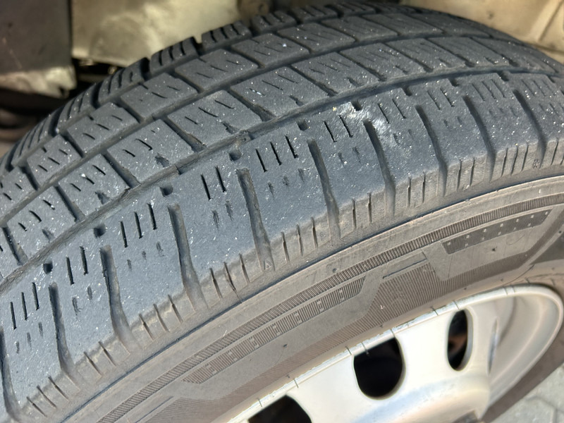 Furgoneta caja cerrada Ford Transit 2.0 TDCI Trend RWD / Box / Loadlift / Full Options: foto 16