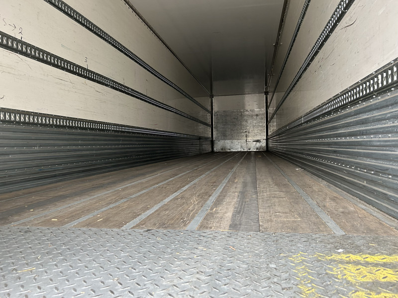 Fruehauf CNP 03 / Box / Laadklep / SAF Schijf - Semirremolque caja cerrada: foto 3 Fruehauf CNP 03 / Box / Laadklep / SAF Schijf - Semirremolque caja cerrada: foto 3