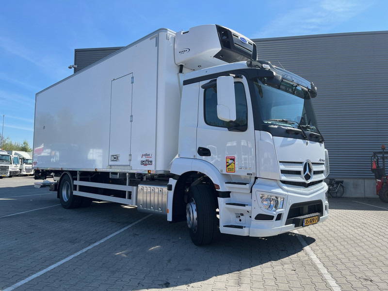 Mercedes-Benz Actros 2124 MULTITEMP / Carrier Koeler / Alleen Te Huur -> 013-7200971 - Camión frigorífico: foto 1 Mercedes-Benz Actros 2124 MULTITEMP / Carrier Koeler / Alleen Te Huur -> 013-7200971 - Camión frigorífico: foto 1