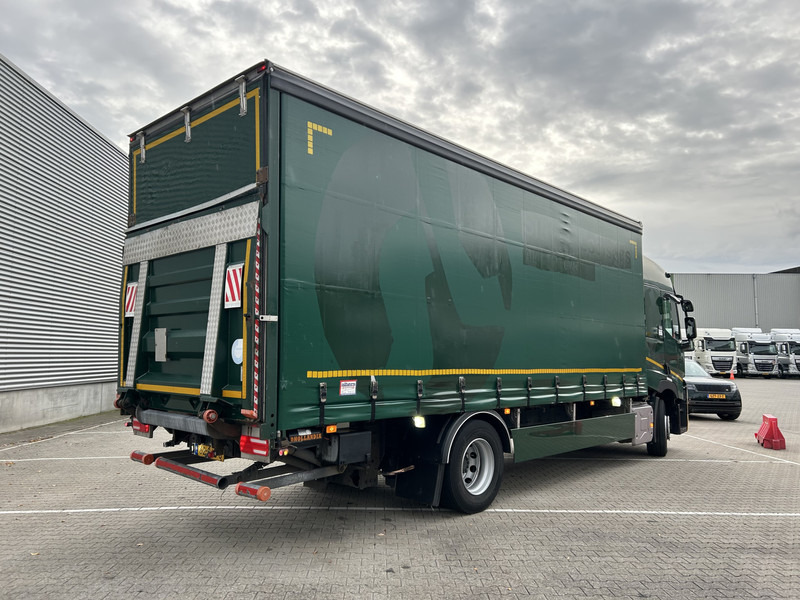 Renault T 380 Comfort / 820 dkm / Curtainside / Loadlift / APK TUV 02-26 - Camión lona: foto 2 Renault T 380 Comfort / 820 dkm / Curtainside / Loadlift / APK TUV 02-26 - Camión lona: foto 2