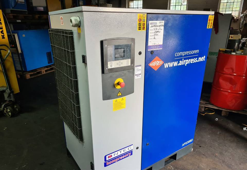 Kompresor śrubowy AIRPRESS APS 35, 26 kw - Compresor de aire: foto 3 Kompresor śrubowy AIRPRESS APS 35, 26 kw - Compresor de aire: foto 3