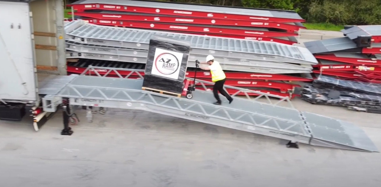 Rampa de carga nuevo Loading Ramp with with hydraulic tilting bridge -  AZ RAMP - STAR- 8T FULL GALVA: foto 7