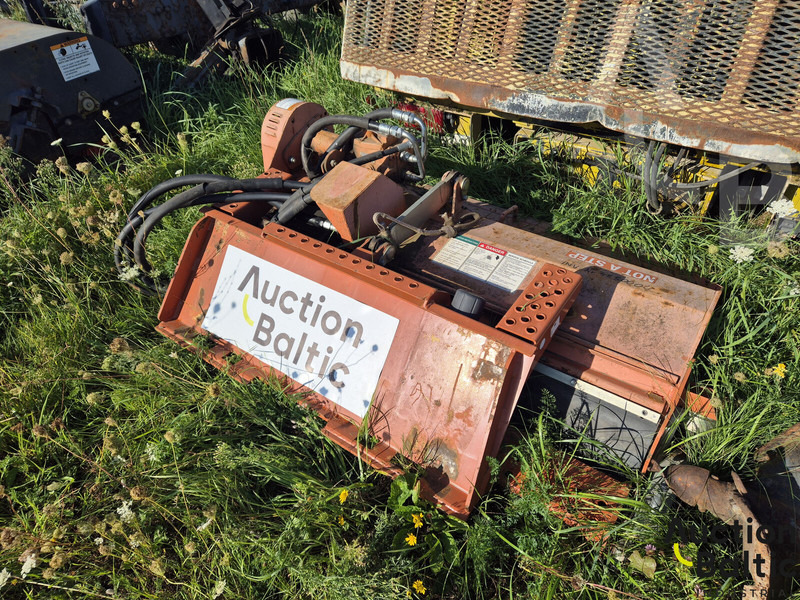 Bobcat FC 155 - Trituradora de madera: foto 1 Bobcat FC 155 - Trituradora de madera: foto 1