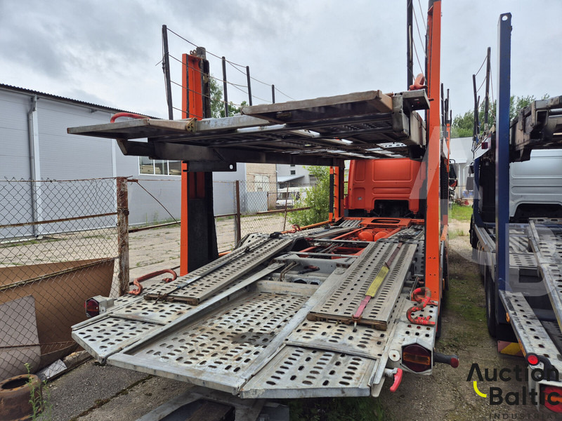 DAF AE75PC - Camión portavehículos: foto 3 DAF AE75PC - Camión portavehículos: foto 3