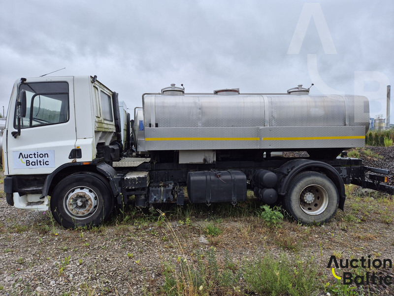 DAF with tank - Camión cisterna: foto 4 DAF with tank - Camión cisterna: foto 4
