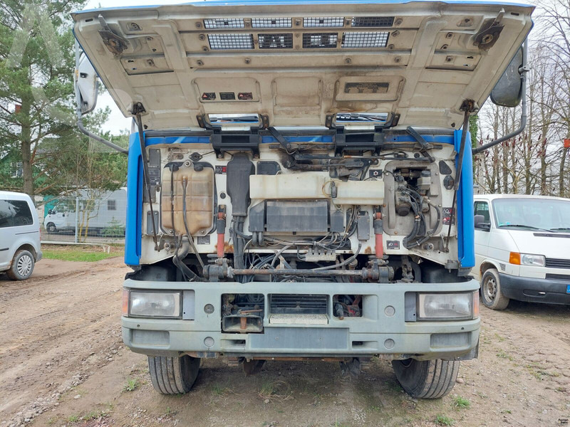 Iveco 180E18 - Camión caja abierta, Camión grúa: foto 5 Iveco 180E18 - Camión caja abierta, Camión grúa: foto 5