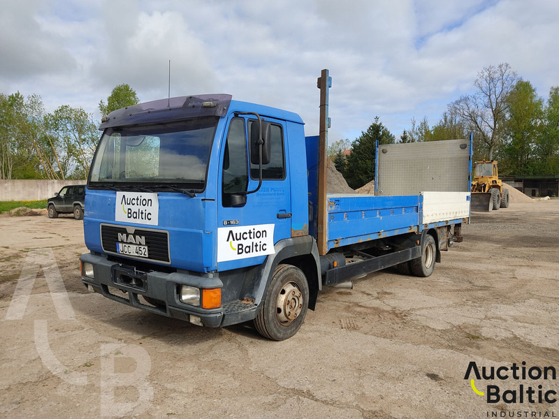 MAN L2000 - Camión caja abierta: foto 1 MAN L2000 - Camión caja abierta: foto 1