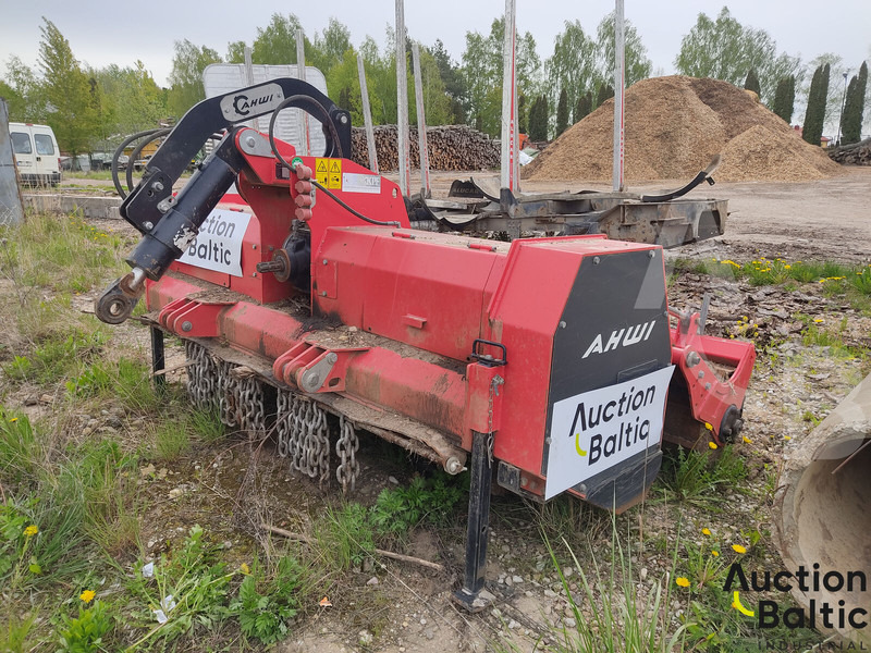 Prinoth RFL 700-2300U - Trituradora de madera: foto 1 Prinoth RFL 700-2300U - Trituradora de madera: foto 1