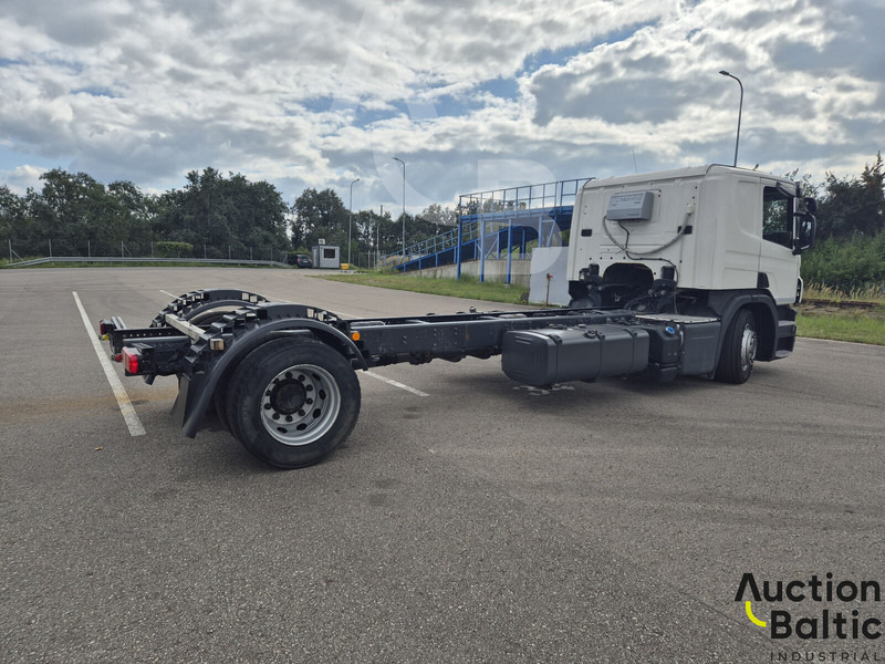 Scania P 450 - Camión chasis: foto 4 Scania P 450 - Camión chasis: foto 4