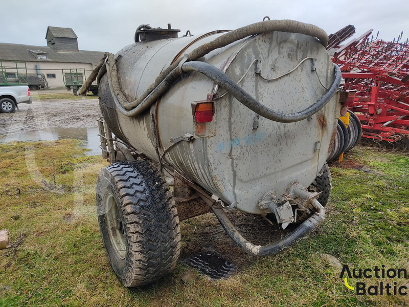 Trailer - tank - Remolque volquete: foto 4 Trailer - tank - Remolque volquete: foto 4