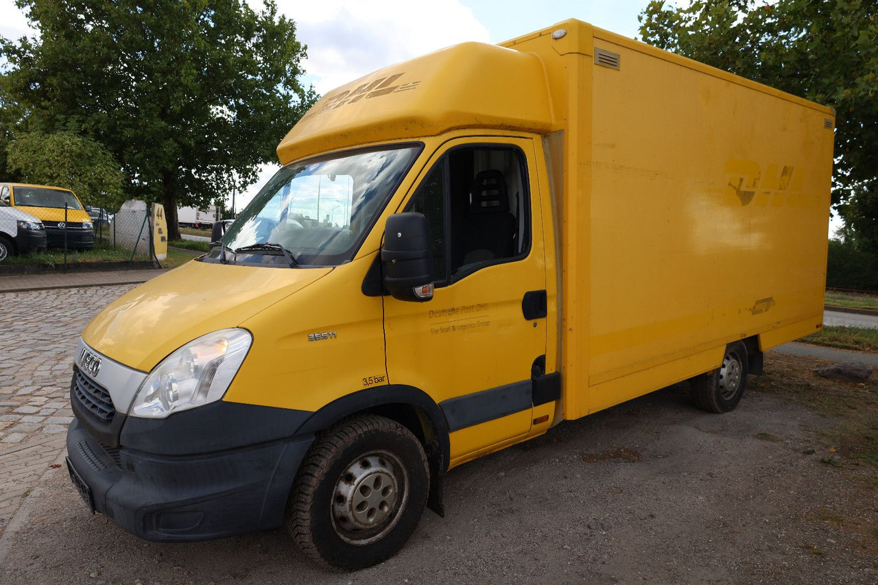 Iveco IS35SI2AA Daily/ Regalsystem/Luftfeder/1. Hand/ - Furgoneta caja cerrada: foto 2 Iveco IS35SI2AA Daily/ Regalsystem/Luftfeder/1. Hand/ - Furgoneta caja cerrada: foto 2