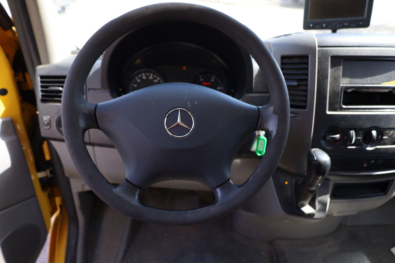 Mercedes-Benz Sprinter II Pritsche/ Koffer/Regalsystem - Furgoneta caja cerrada: foto 5 Mercedes-Benz Sprinter II Pritsche/ Koffer/Regalsystem - Furgoneta caja cerrada: foto 5