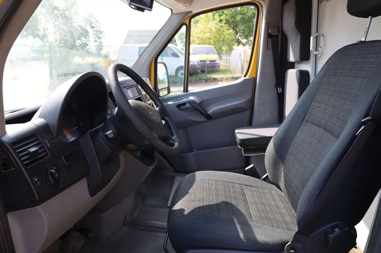 Mercedes-Benz Sprinter /Koffer/Regalsystem/ EU5/ 1. Hand - Coche: foto 3 Mercedes-Benz Sprinter /Koffer/Regalsystem/ EU5/ 1. Hand - Coche: foto 3