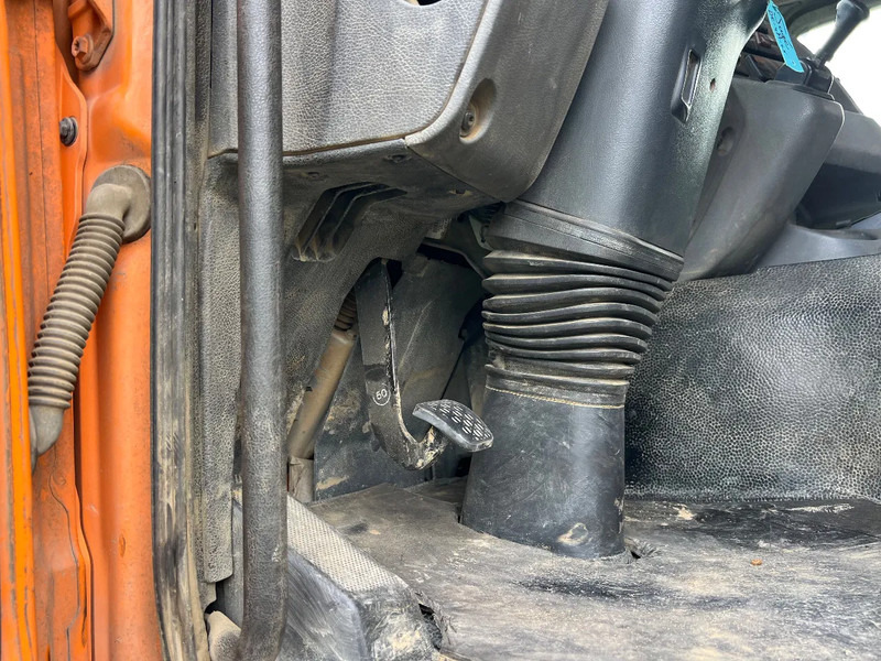 Leasing de Mercedes-Benz Actros 3336 8x4 TIPPER**3 Pedals**Actros 3336** Mercedes-Benz Actros 3336 8x4 TIPPER**3 Pedals**Actros 3336**: foto 18 Leasing de Mercedes-Benz Actros 3336 8x4 TIPPER**3 Pedals**Actros 3336** Mercedes-Benz Actros 3336 8x4 TIPPER**3 Pedals**Actros 3336**: foto 18
