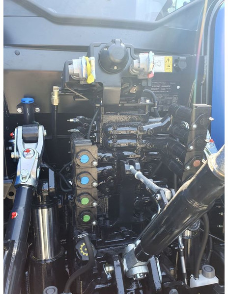 Tractor nuevo New Holland T6.180 DC: foto 7