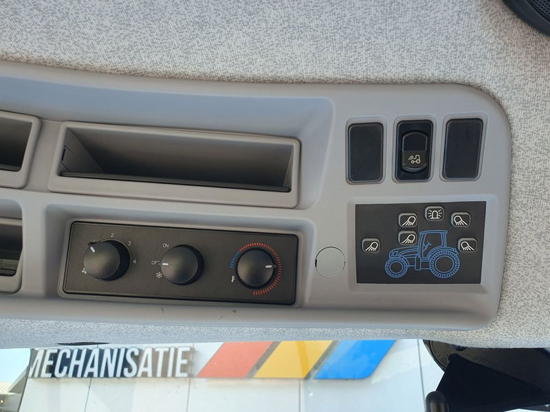 Tractor nuevo New Holland T6.180 DC: foto 14