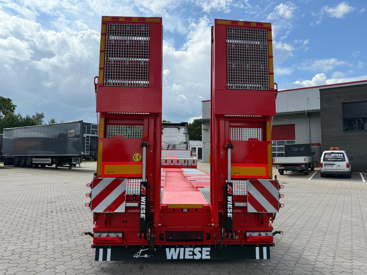 Kässbohrer SLS.HS Tieflader mit hydr. Schwanenhals Kässbohrer SLS.HS Tieflader mit hydr. Schwanenhals - Semirremolque góndola rebajadas: foto 5 Kässbohrer SLS.HS Tieflader mit hydr. Schwanenhals Kässbohrer SLS.HS Tieflader mit hydr. Schwanenhals - Semirremolque góndola rebajadas: foto 5