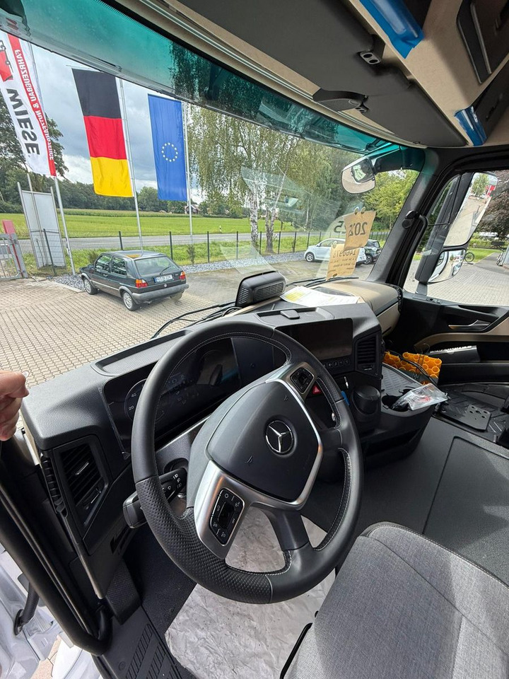 Camión portavehículos Mercedes-Benz Actros mit Rampen, Maschinentransporter: foto 7