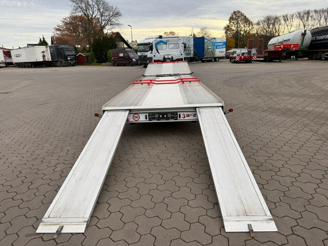 Camión portavehículos Mercedes-Benz Atego 918L Autotransporter mit BFZ Anhänger: foto 21 Camión portavehículos Mercedes-Benz Atego 918L Autotransporter mit BFZ Anhänger: foto 21