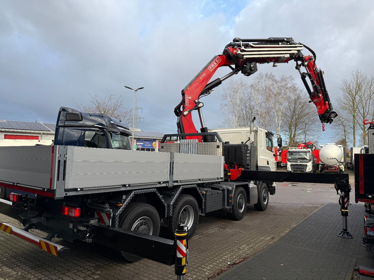 Tatra 41.500 8x8 Phoenix Fassi F710 Kran - Camión caja abierta, Camión grúa: foto 4 Tatra 41.500 8x8 Phoenix Fassi F710 Kran - Camión caja abierta, Camión grúa: foto 4