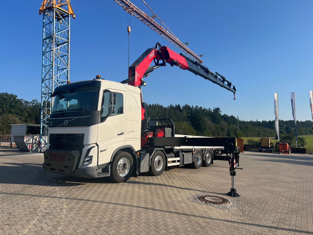 Volvo FH 500 8x2 Kran F710 RA2.26 - Camión caja abierta, Camión grúa: foto 1 Volvo FH 500 8x2 Kran F710 RA2.26 - Camión caja abierta, Camión grúa: foto 1