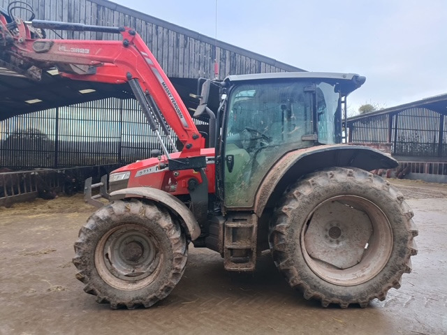 MASSEY FERGUSON 5711M - Tractor: foto 2 MASSEY FERGUSON 5711M - Tractor: foto 2