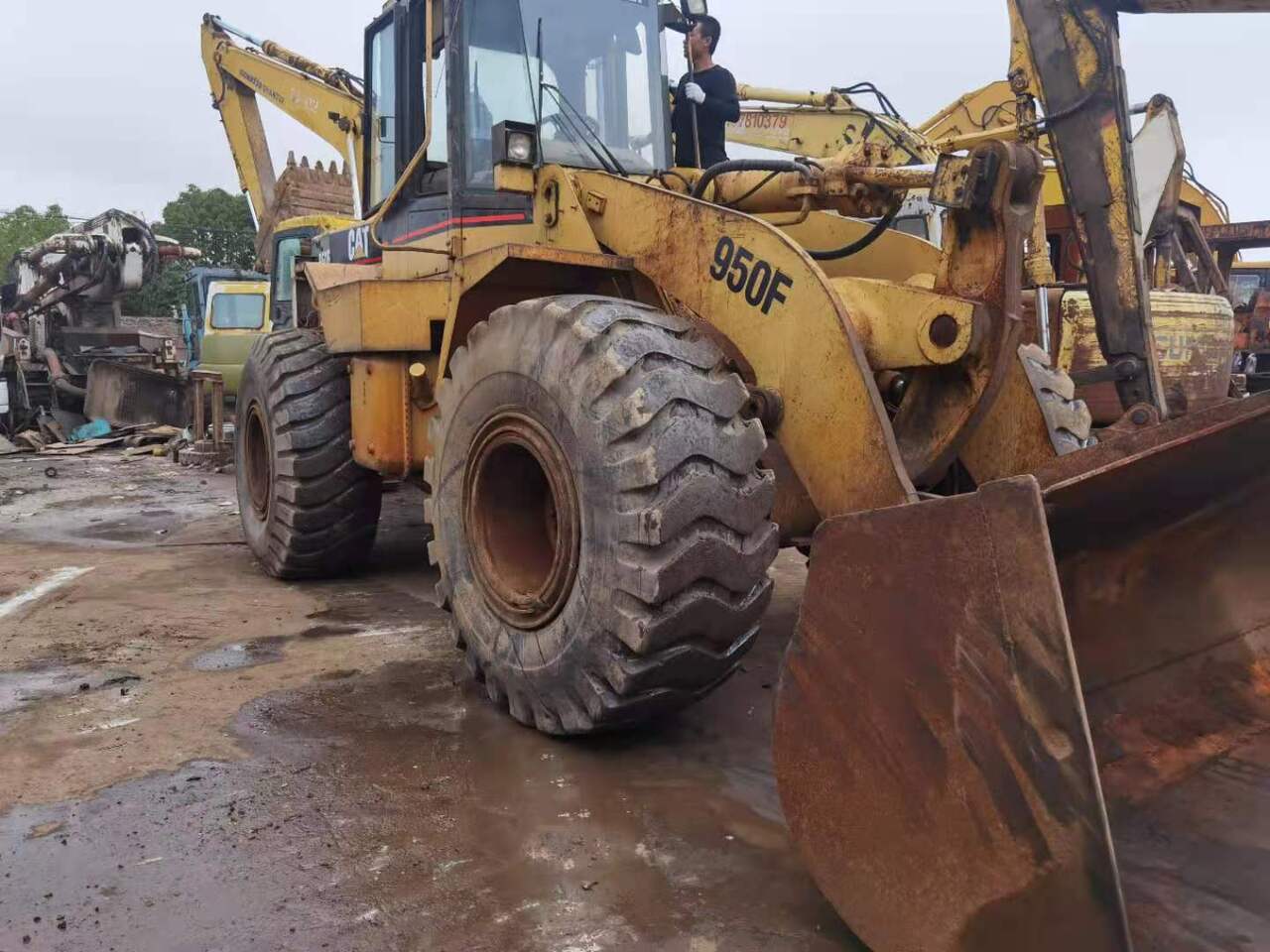 CATERPILLAR 950F - Cargadora de ruedas: foto 2 CATERPILLAR 950F - Cargadora de ruedas: foto 2