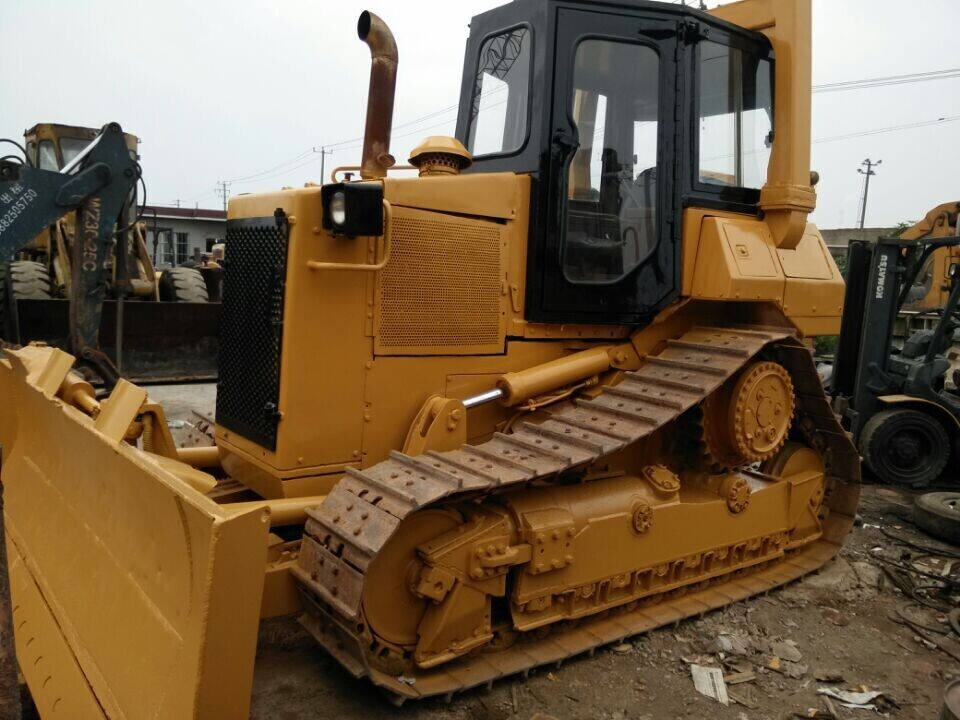 CATERPILLAR D4H - Bulldozer: foto 1 CATERPILLAR D4H - Bulldozer: foto 1