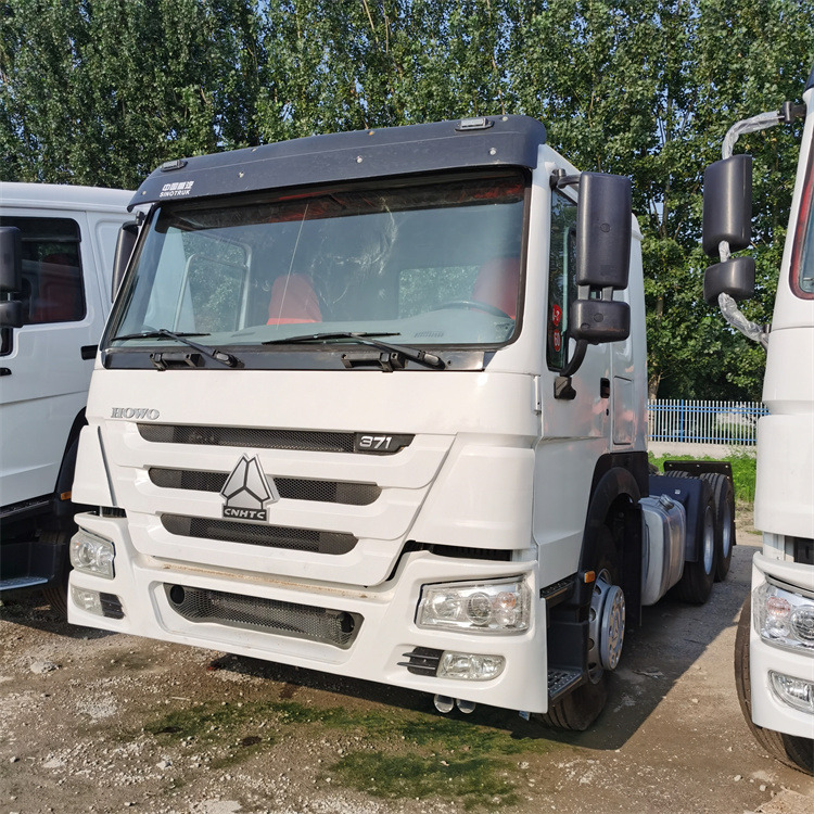 HOWO HOWO-6x4 371hp tractor - Cabeza tractora: foto 4 HOWO HOWO-6x4 371hp tractor - Cabeza tractora: foto 4