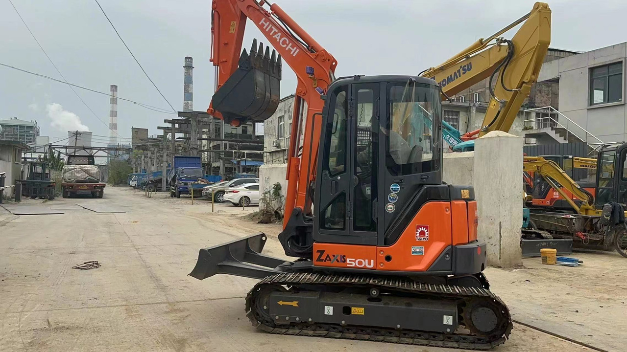 HITACHI ZX50U-2 - Miniexcavadora: foto 2 HITACHI ZX50U-2 - Miniexcavadora: foto 2