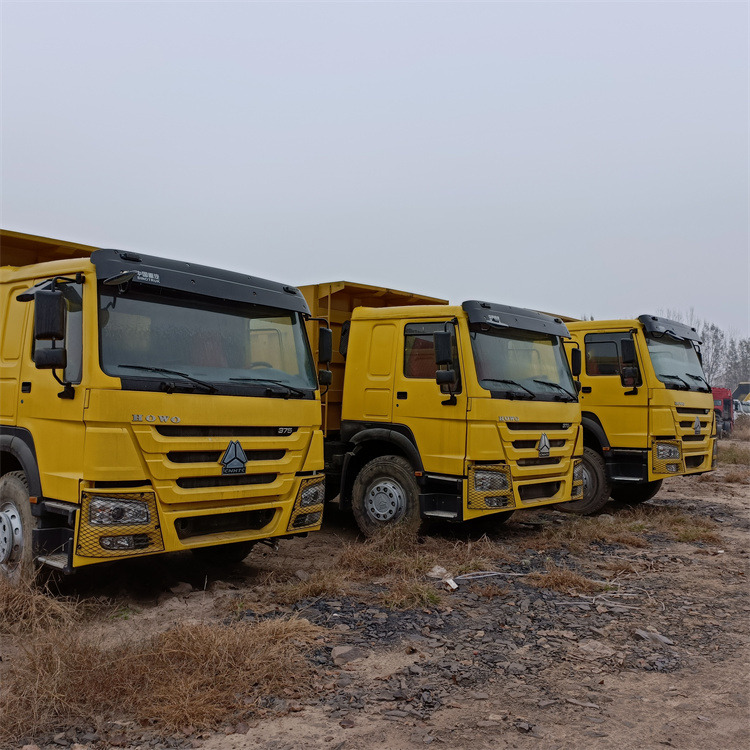HOWO 6x4-375hp-Yellow - Camión volquete: foto 2 HOWO 6x4-375hp-Yellow - Camión volquete: foto 2