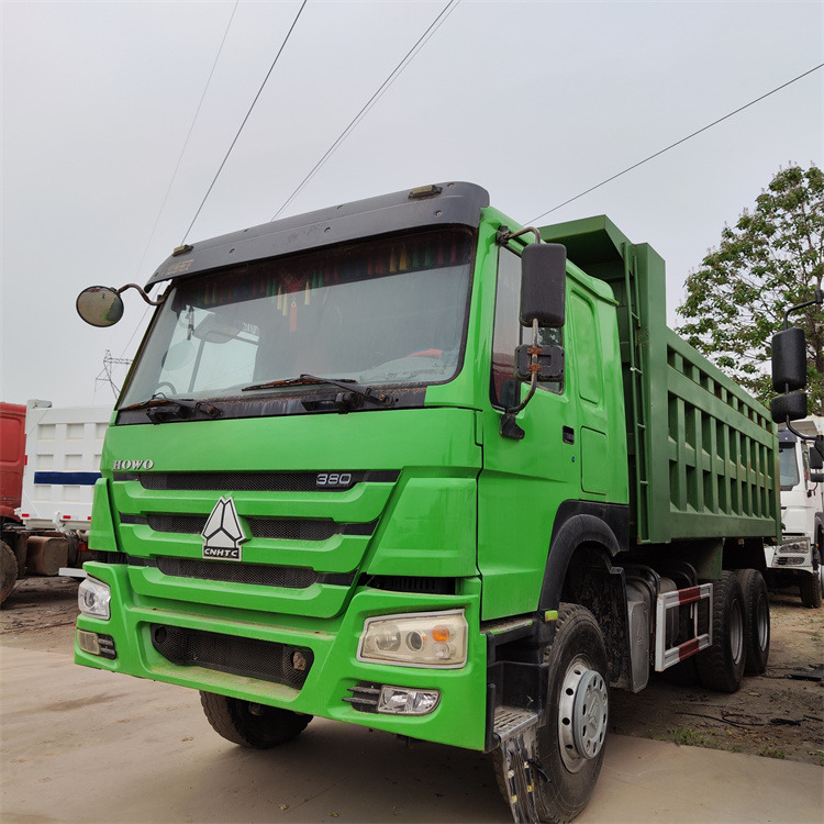 HOWO dump  truck 6x4 380hp - Camión volquete: foto 1 HOWO dump  truck 6x4 380hp - Camión volquete: foto 1