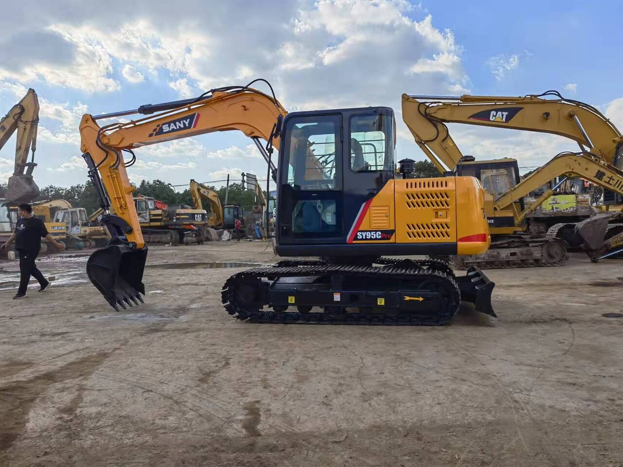 SANY SY95C - Miniexcavadora: foto 1 SANY SY95C - Miniexcavadora: foto 1