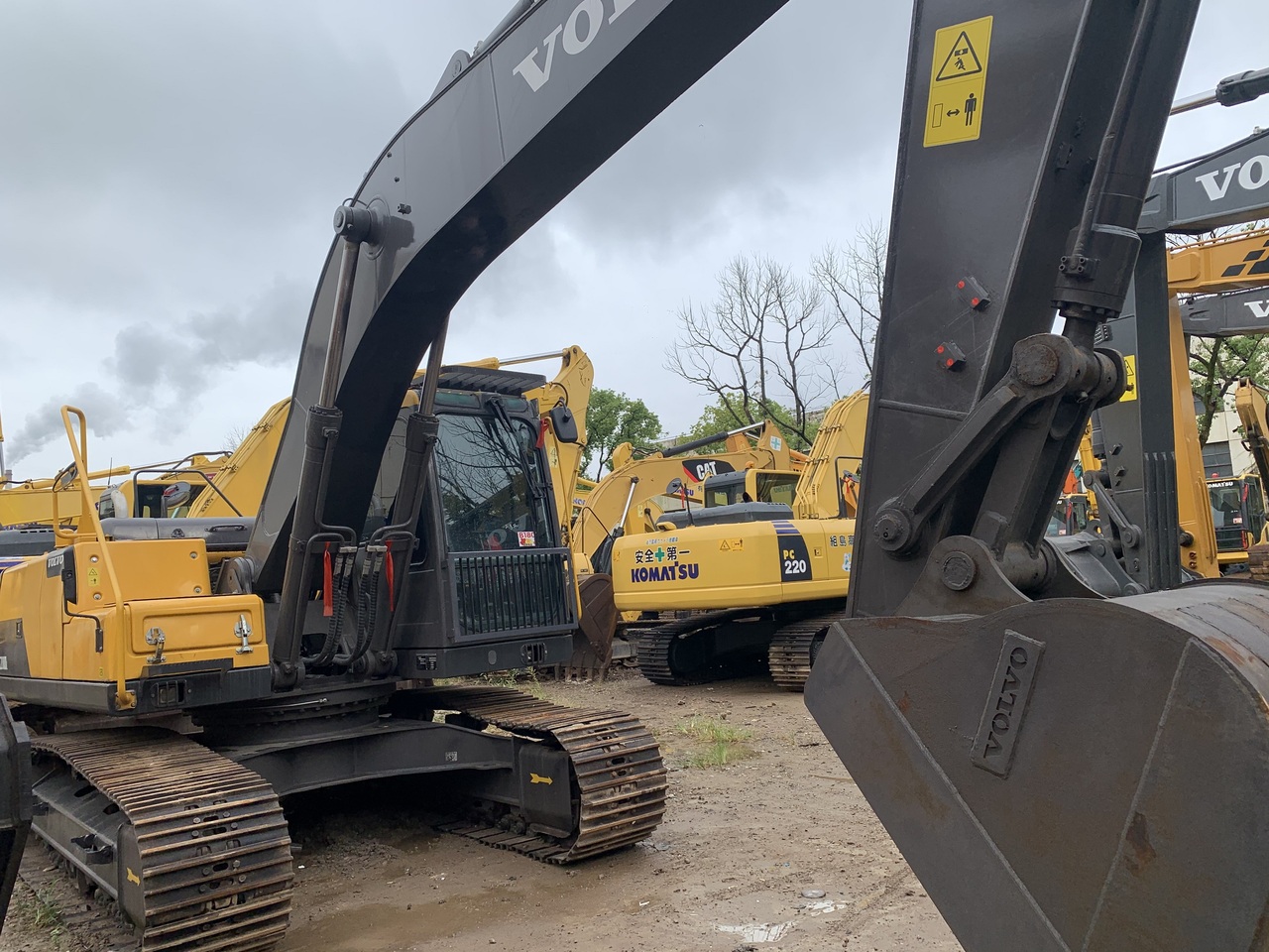 VOLVO EC200DL - Excavadora de cadenas: foto 2 VOLVO EC200DL - Excavadora de cadenas: foto 2